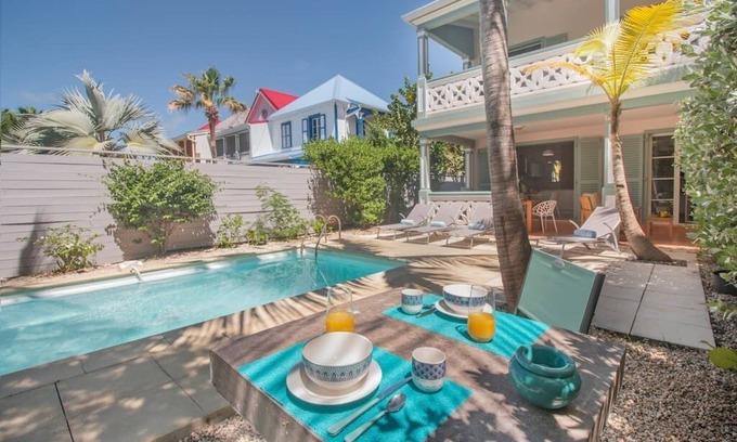 Maho House | Aquamarine, 2 bedroom beach house and private pool!