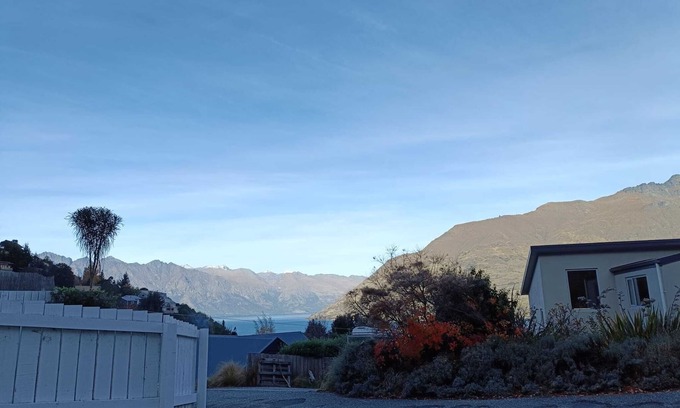 Fernhill House | Arawata Retreat - Queenstown Mountain Serenity