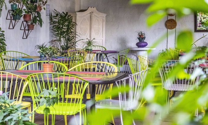 Antiguo Cuscatlan Bed & Breakfast | Árbol de Fuego Eco-hotel, a green experience in the city