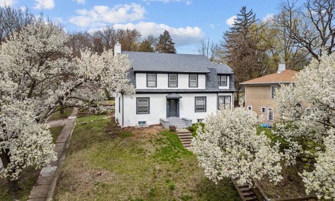 Davenport House | Arcade Games, Pool Table, Huge Deck, Seasonal View