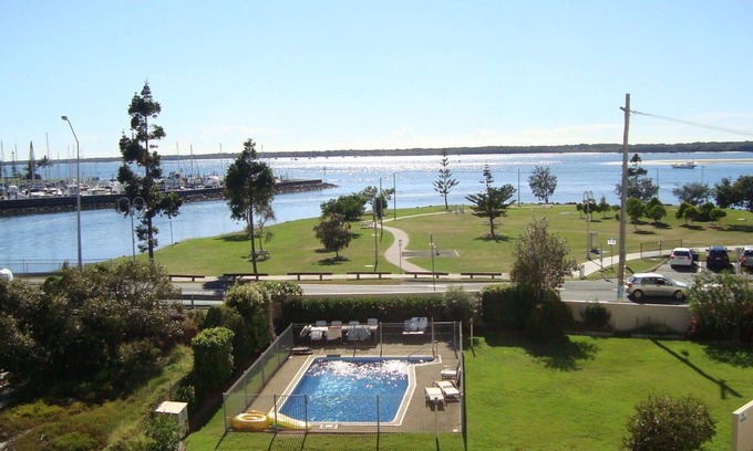 Biggera Waters Apartment | Arcadia - On the Broadwater