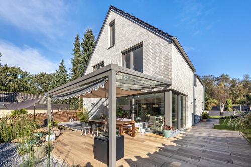Buchholz in der Nordheide House | Architektenhaus mit Pool und Sauna
