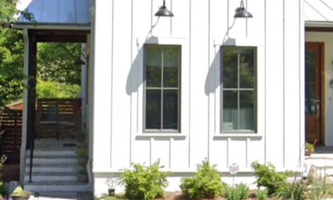 Downtown Apartment | Architect's Studio @ the heart of Downtown Raleigh