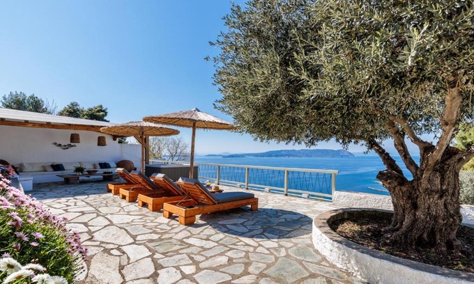 Elios Villa | Archodiko at Palio Klima