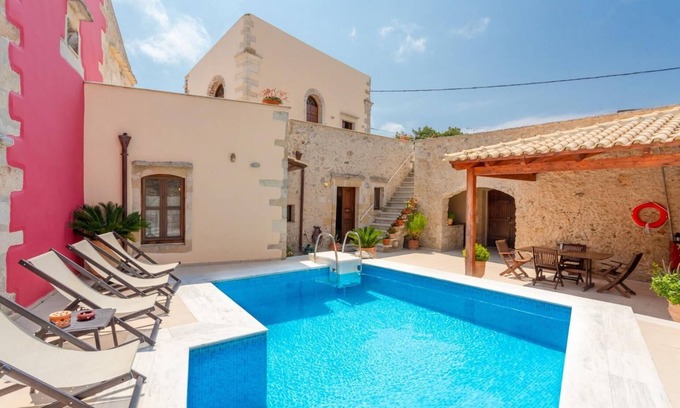 Monopari Villa | Archontiko Galliaki Private Pool, A/C, WiFi