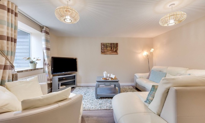 Sudbury House | Ardley Cottage Badger