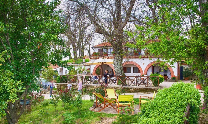 Sutri House | Are you dreaming of a comfortable family vacation in rural tranquility close to pretty nature? Then
