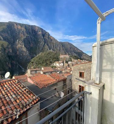 Isnello Apartment | Aria & Bellavista Home