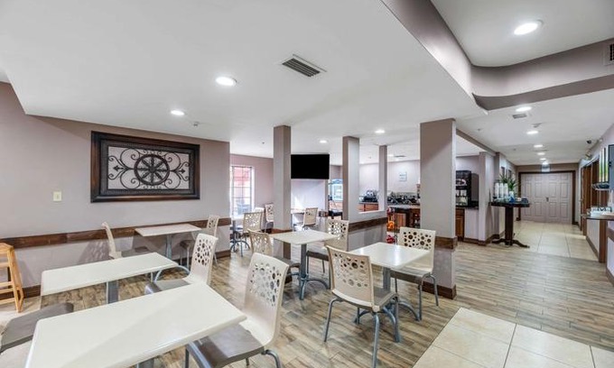 West Sedona Hotel | Arroyo Pinion Hotel an Ascend Hotel Collection Member