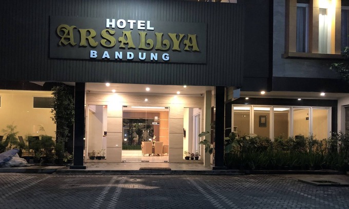 Malabar Bed & Breakfast | Arsallya Hotel