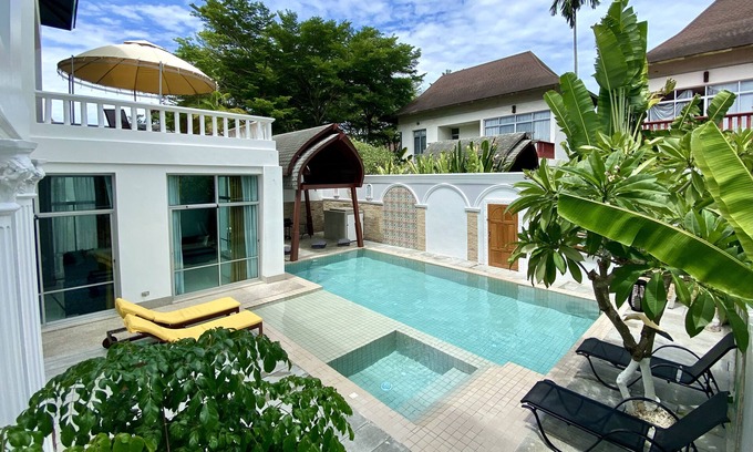 Na Chom Thian Villa | Art Maldives Oasis Pool Villa