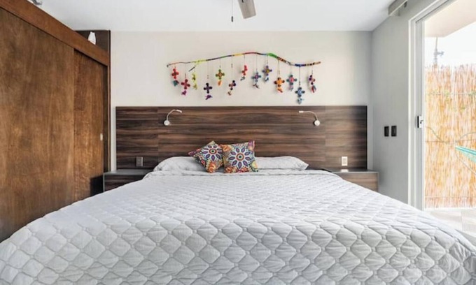Hipodromo Condesa Apartment | Artsy 3-Story Home in La Condesa