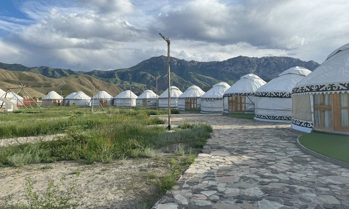 Naryn Cabin | As a Nomad Naryn