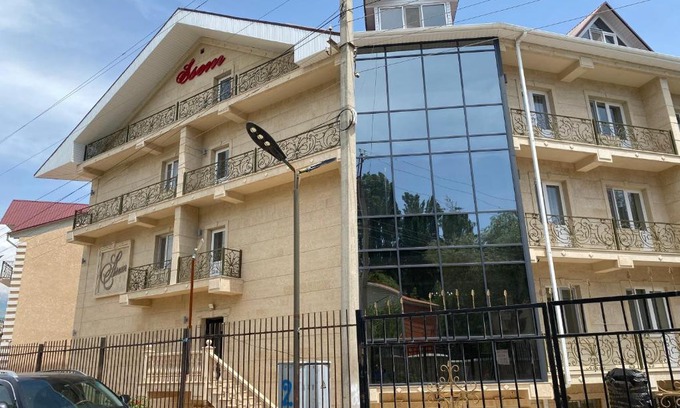 Bosteri House | Asem Guest House