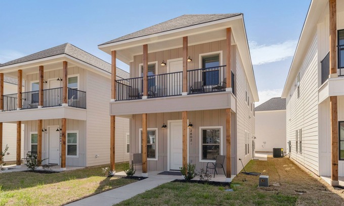 Bryan House | Aspen: New Home, 2mi A&M/Walk to Legends Evnt Cntr