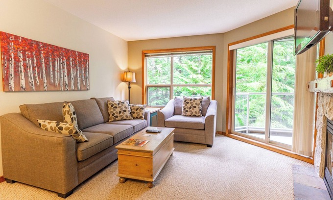 Whistler Condo | Aspens #328 Prime Ski-in Ski-out Location! Pool, Hot tubs, BBQ, sleeps 4