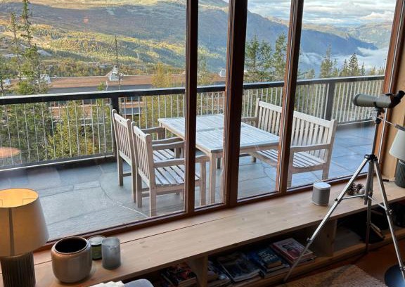 Atra Apartment | Astonishing Mountain Lodge at the top of Gaustablikk, 25m2 west facing terrace, 3 bedrooms