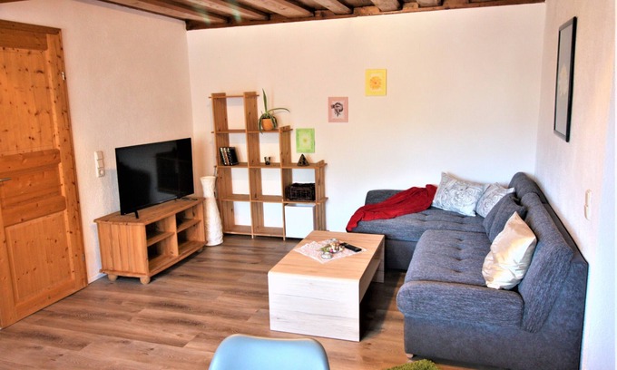 Bad Goisern Apartment | ★ Sunny apartment/WiFi/parking/pool/5 people ★