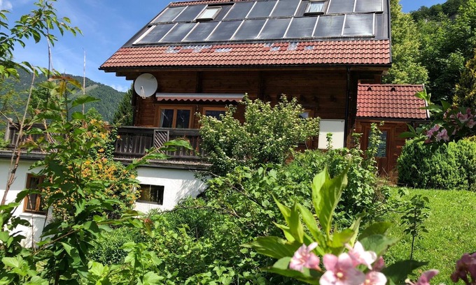 Bad Goisern House | Beautiful wooden log house with a first-class view of the mountains!
