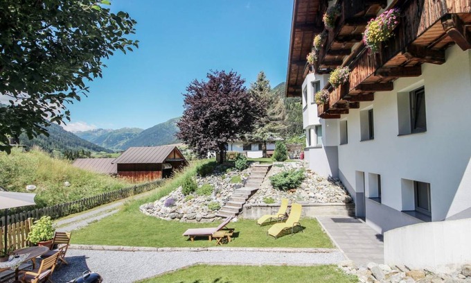 Pettneu am Arlberg Villa | 48 m² Villa ∙ 1 bedroom ∙ 5 guests