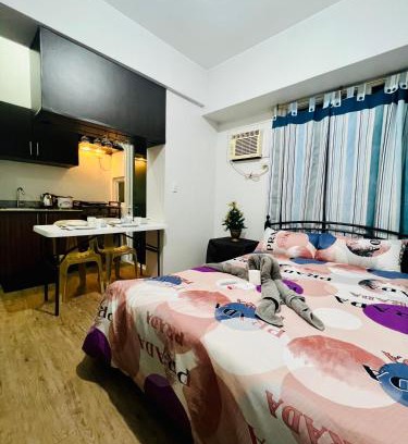 Muntinlupa Apartment | At Home Condo With Free Pool Access