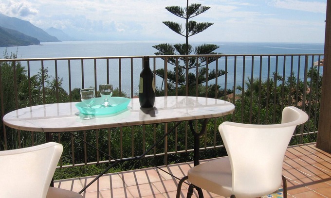 Villammare House | At home near the Tyrrhenian Sea looking for Ulysses - A casa di Ulisse