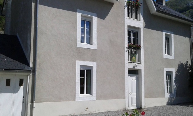 Campan Cottage | At the foot of the Pic du Midi "Bigourdan" cottage 8/10 pers