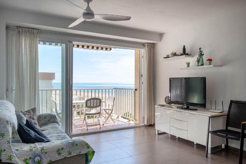Torredembarra Apartment | AT020 Apartamento con preciosas vistas de la playa La Paella