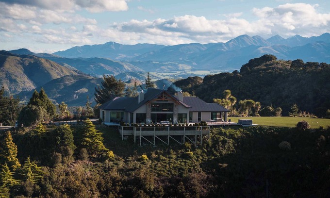 Kaikoura House | Ata Rangi Lodge | Kaikōura