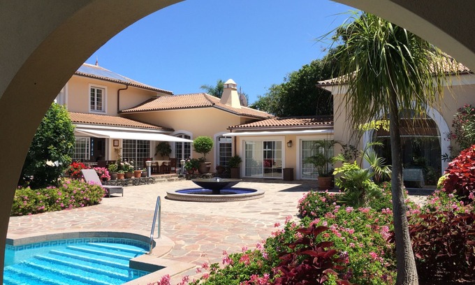 Buen Paso Villa | Atemberaubende Finca mit Meerblick und Salzwasserpool auf Teneriffa