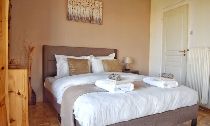 Omonia Apartment | Athens Central Station 4-Room Apartment/AC & towels Optional +