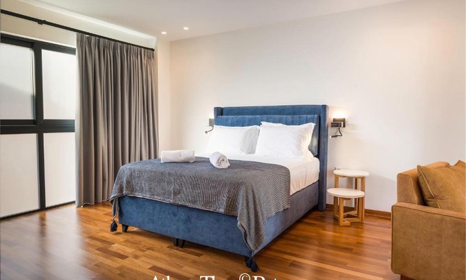 Omonia Apartment | AthensThea Beta Luxury Penthouse Apt in Omonia