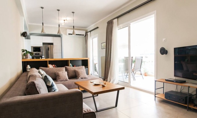 Koukaki Apartment | AthenSunapartment Top floor/5" metro