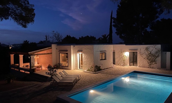 Cala Comte Villa | Atico, private pool and sea view in front of sunsets