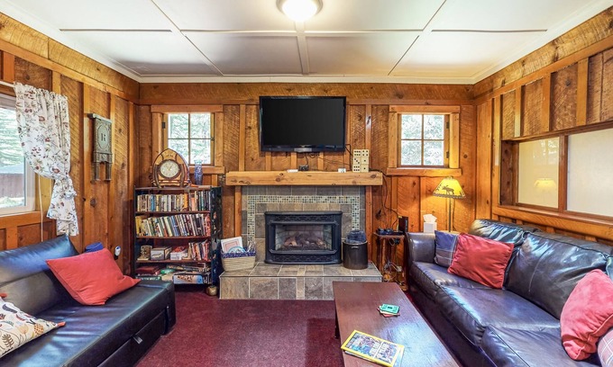 Enterprise Cabin | Atmospheric Cabin w/Fireplace, Lovely Forest Setting & WiFi - Close to the Lake