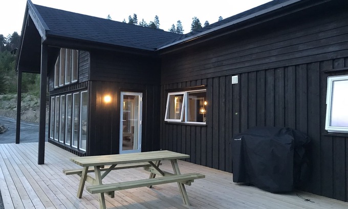 Trysil House | Atmospheric villa/hytte, cross country ski in ski out, short distance to ski area