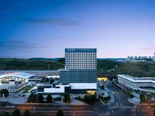Dongxing District Hotel | Atour Hotel Neijiang North Railway Station Chuanhua Plaza