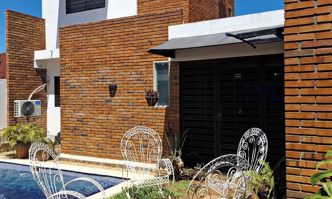 Asuncion House | Attached house w/pool near "La Olla" stadium (Pet-Friendly)