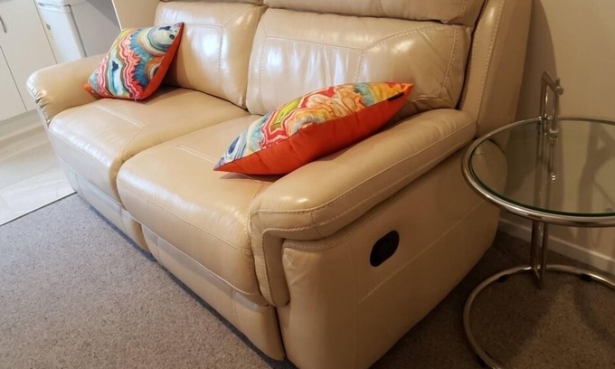 Johnsonville Apartment | Attractive and cosy studio apartment with miniumum of two nights stay