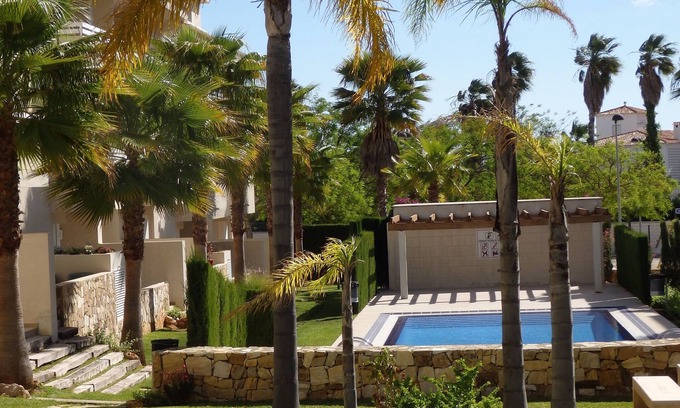 Pego Apartment | Attractive apartment in Pego with garden