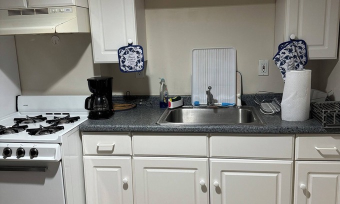 West Babylon House | Attractive place on wonderful location where you can enjoy with your loved once