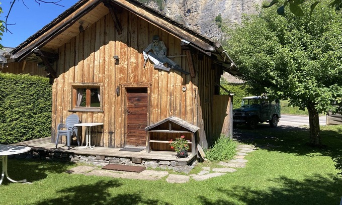 Les Prodains Ski Chalet | Atypical 2-person chalet "Les Prodains" private parking and free shuttle service