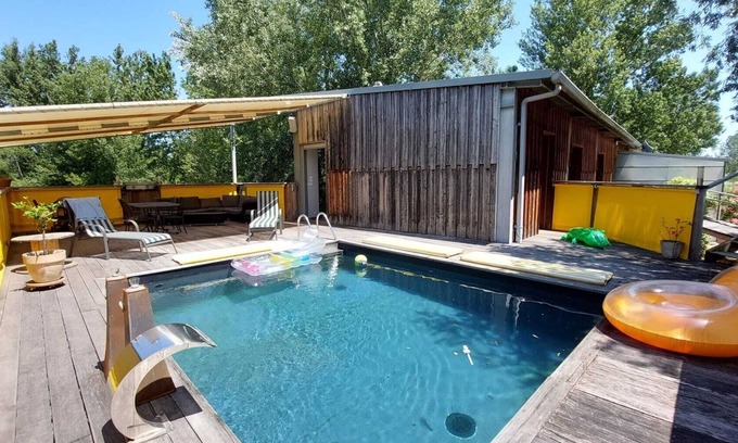 Fiac House | Atypical house on golf course