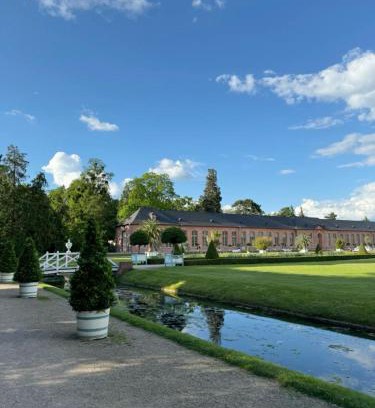 Schwetzingen Apartment | Außergewöhnliches BnbRetreat Schlossnähe, beliebte Restaurants