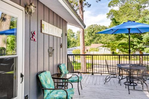 Au Gres House | Au Gres Vacation Rental Cabin Less Than 1 Mi to Lake Huron