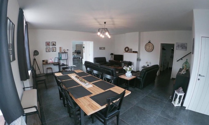 Tournai House | Au pied du hêtre