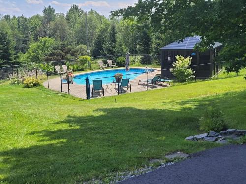 Magog Bed & Breakfast | Auberge Aux Deux Pères
