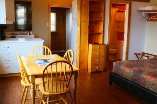 Blanc Sablon Hotel | Auberge Motel 4 Saisons