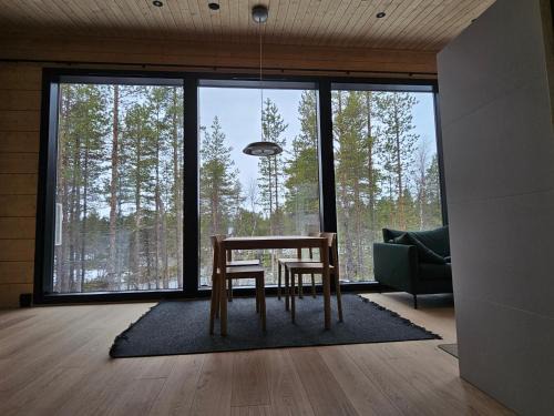 Inari Villa | Aurora welcome riverside cottage