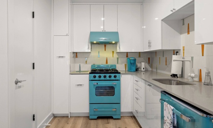 Travis Heights Condo | Austin Retro-themed 2-bedroom 2-bath condo near South Congress and Downtown